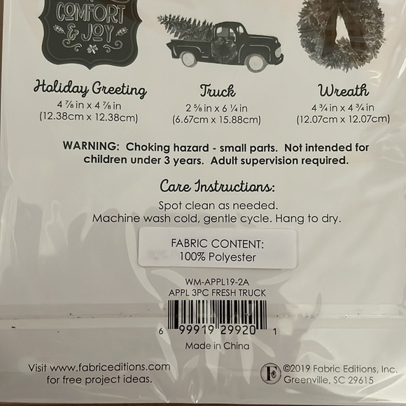 Christmas Red Truck Wreath Holiday Greeting Applique Iron On Create It NEW - Picture 6 of 7